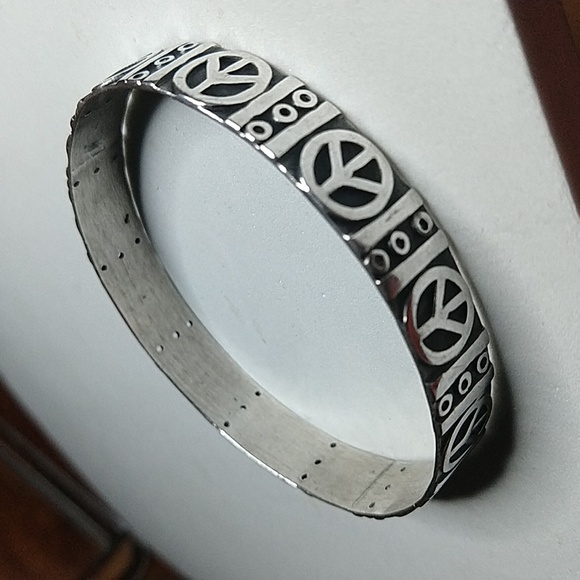Vintage taxco mexico sterling silver eagle mark bangle peace sign bracelet - Picture 4 of 8